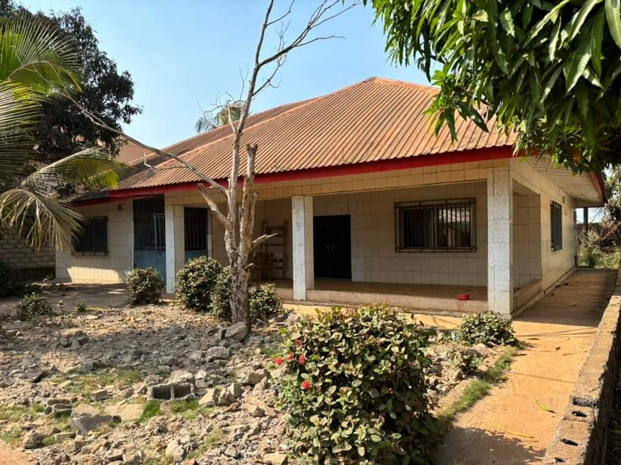 Grande maison disponible image 2