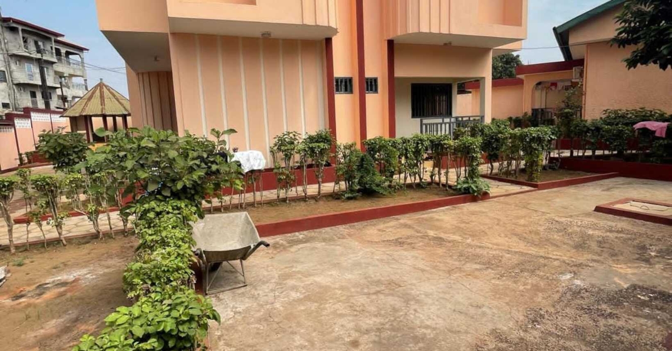 Villa Spacieuse à Kipé image 5