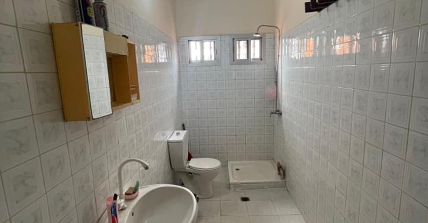 Villa Spacieuse à Kipé image 3