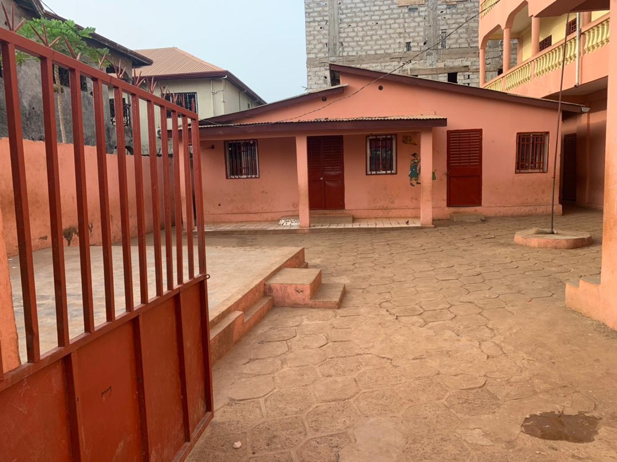 Ecole à vendre à Yattaya image 3