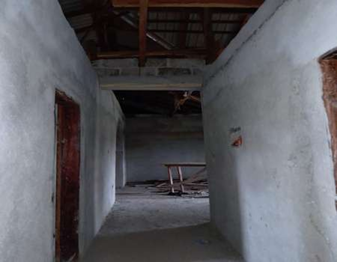 Villa moderne Inachevée image 3